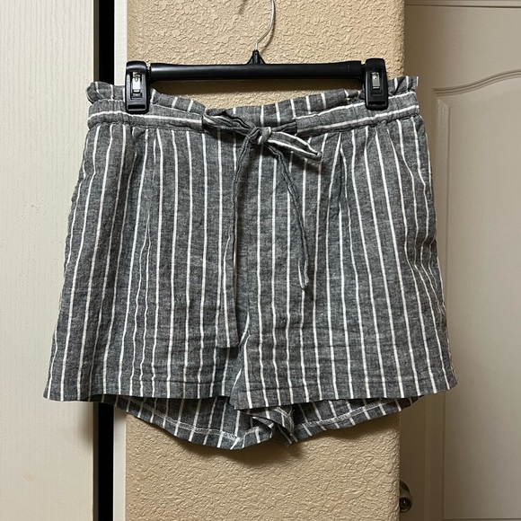 Express High Rise Striped Paperbag Waist Linen Shortie Shorts MEDIUM - Picture 4 of 13